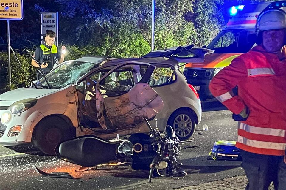 Beim Abbiegen stieß das Auto mit dem Motorradfahrer zusammen.Marco Schlösser/Nord-West-Media TV/dpa