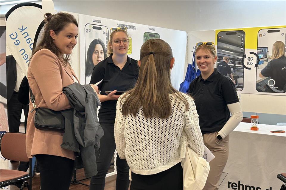 Beim Azubi-Speed-Dating kommen Ausbildungsinteressierte und Unternehmen direkt zusammen.