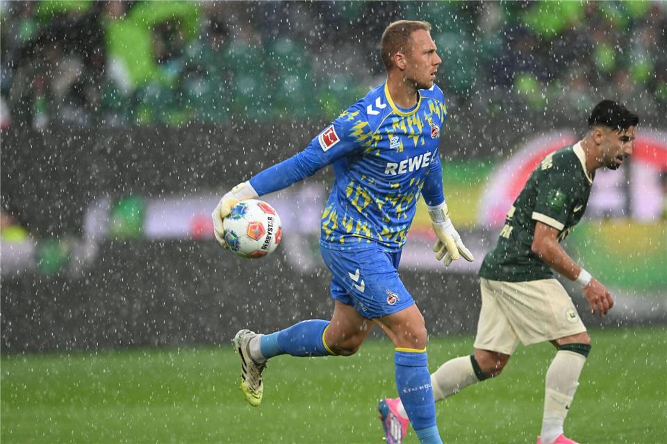Beim Bundesligaspiel zwischen Wolfsburg und Köln sorgte ein Unwetter für eine Unterbrechungdpa
