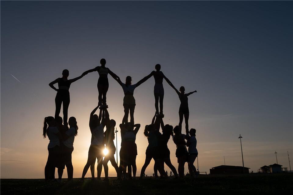 Beim Cheerleading in Thüringen sind rund 97 Prozent der Vereinsmitglieder weiblich. (Symbolbild)Sebastian Gollnow/dpa