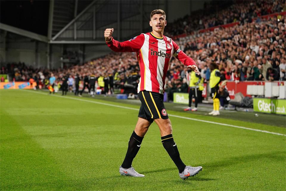 Beim FC Brentford ist Vitaly Janelt anerkannte Stammkraft und Leistungsträger. (Archivbild)Harvey Murphy/News Images via ZUMA Press Wire/dpa