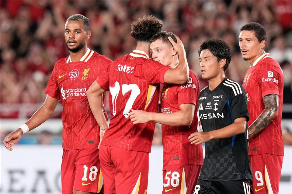 Beim Freundschaftsspiel in Japan gegen Yokohama F. Marinos erzielte Florian Wirtz sein erstes Tor für Liverpool.Eugene Hoshiko/AP/dpa