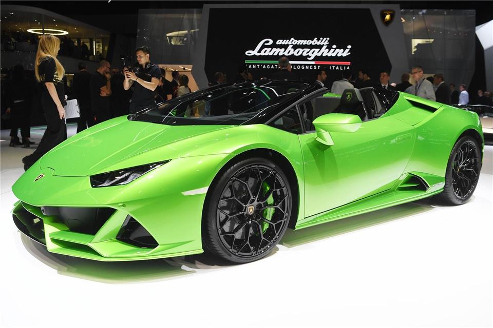 Beim Handel mit Luxusautos wie diesem sollen Steuern in dreistelliger Millionenhöhe hinterzogen worden sein. (Archivbild) Uli Deck/dpa