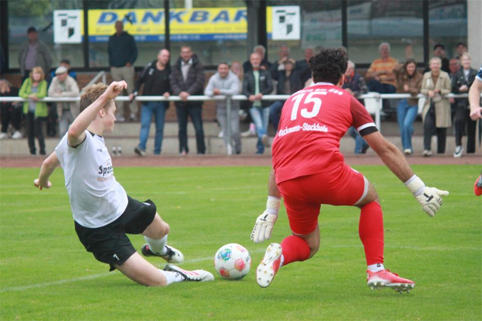Beim Heidener 2:1-Heimerfolg gegen TuS Haltern erzielte Laurin Büdding in der Nachspielzeit der ersten Halbzeit das wichtige 1:0 für die Viktoria.