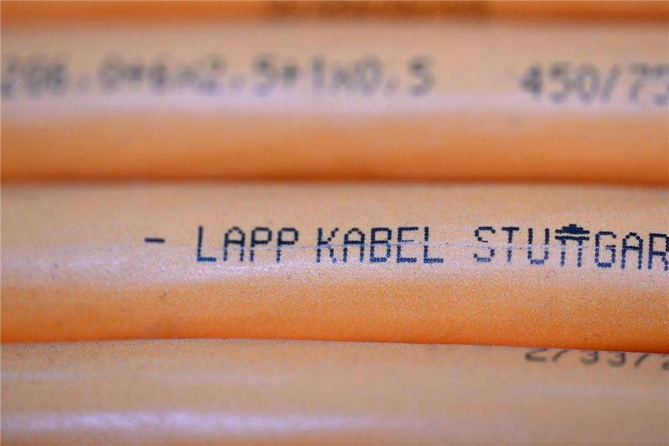 Beim Kabelhersteller Lapp zieht das Geschäft wieder an. (Archivbild)Bernd Weißbrod/dpa