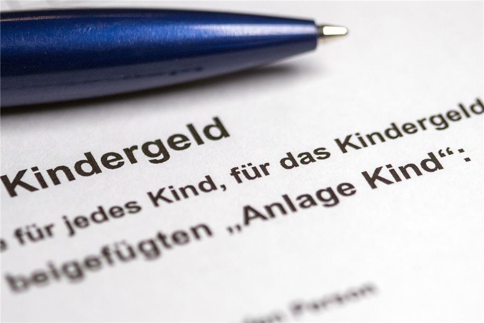 Beim Kindergeld soll laut NRW-CDU für EU-Ausländer Einschränkungen geben. (Symbolbild)Jens Büttner/dpa-Zentralbild/dpa