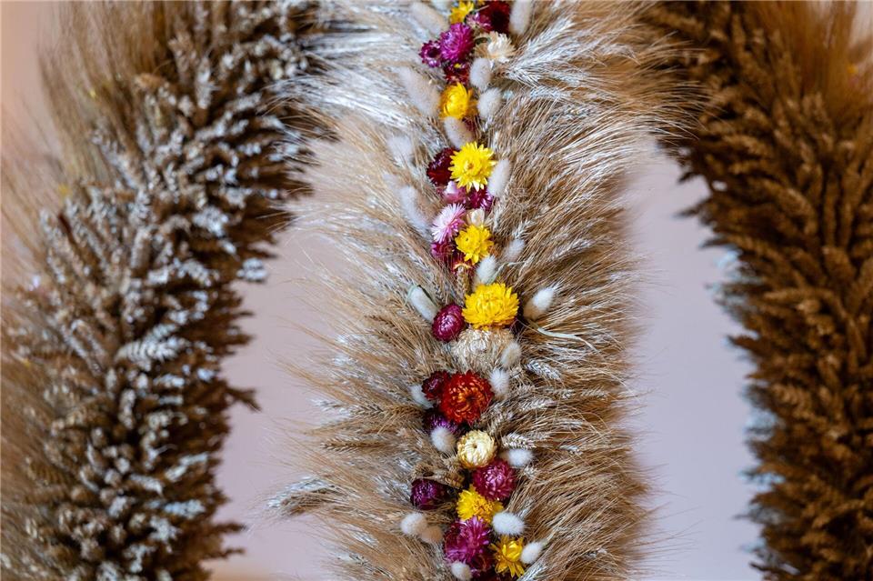 Beim Landeserntedankfest werden alljährlich die schönsten Erntekronen gekürt (Archivbild)Hendrik Schmidt/dpa