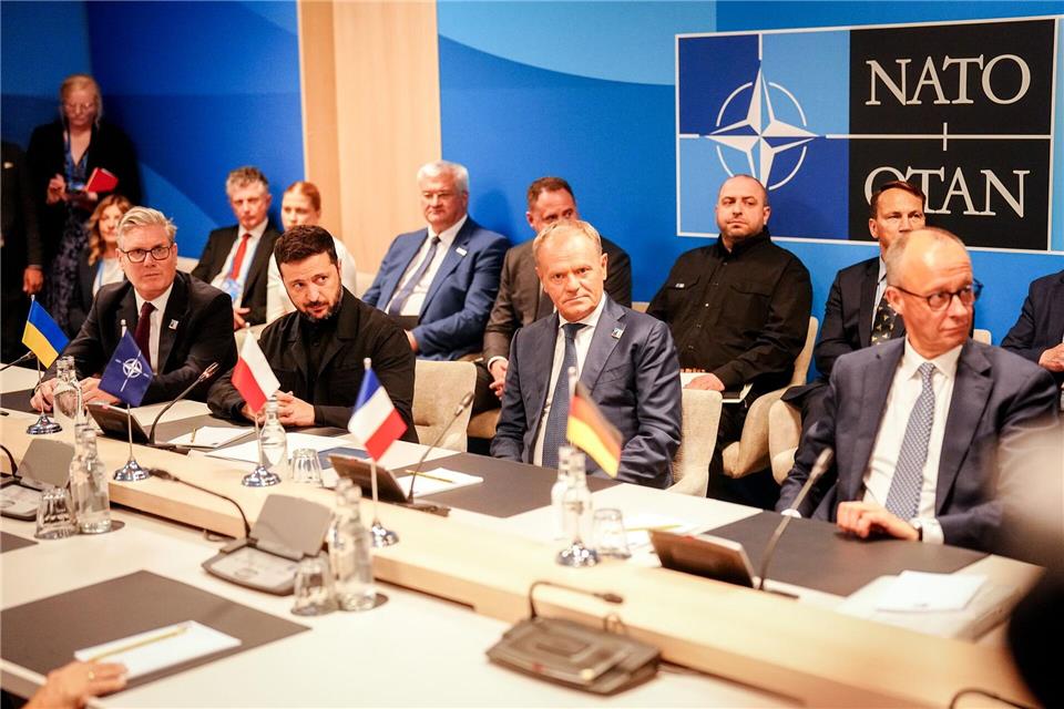 Beim Nato-Gipfel im vergangenen Jahr bekam der ukrainische Präsident Wolodymyr Selenskyj nur nationale Unterstützungszusagen - aber keine des Bündnisses. Das soll in Ankara nun anders werden. (Archivbild)Kay Nietfeld/dpa