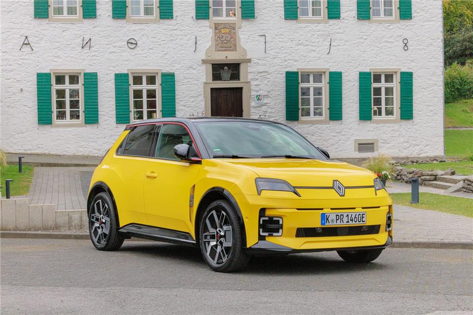 Beim elektrisch neu belebten Renault R5 wird es Freunden der klassischen Kante ganz warm ums Herz.Karim Jasper/Renault SAS/dpa-tmn