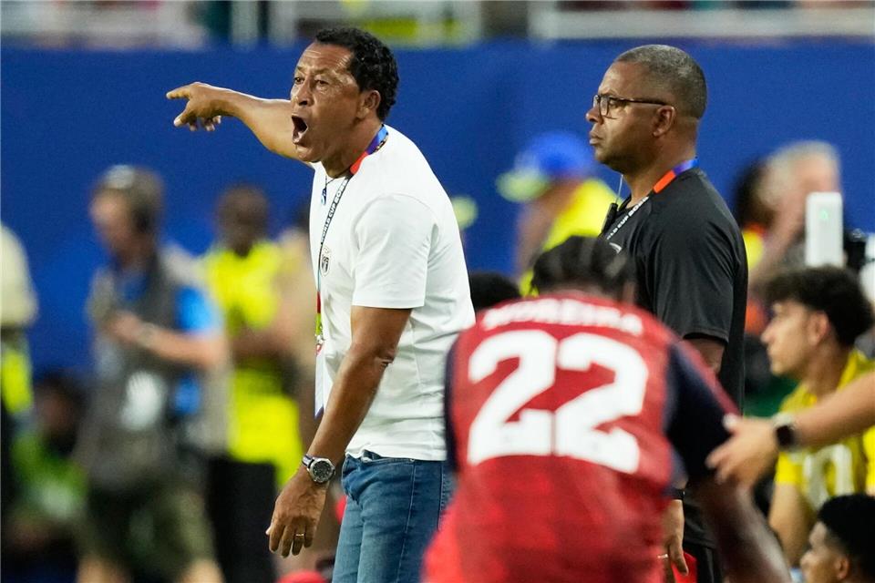 Beklagte fehlendes Fair Play: Kap Verdes Trainer Bubista.Rebecca Blackwell/AP/dpa