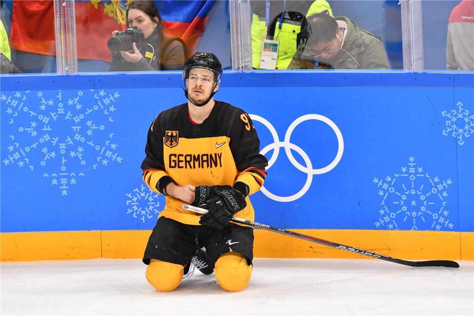 Bekommt der langjährige DEB-Kapitän Moritz Müller noch einmal die Chance, bei Olympia mit NHL-Cracks auf dem Eis zu stehen?Peter Kneffel/dpa