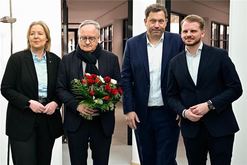 Bemühtes Lächeln in der SPD-Spitze. Tobias Schwarz/AFP POOL/dpa