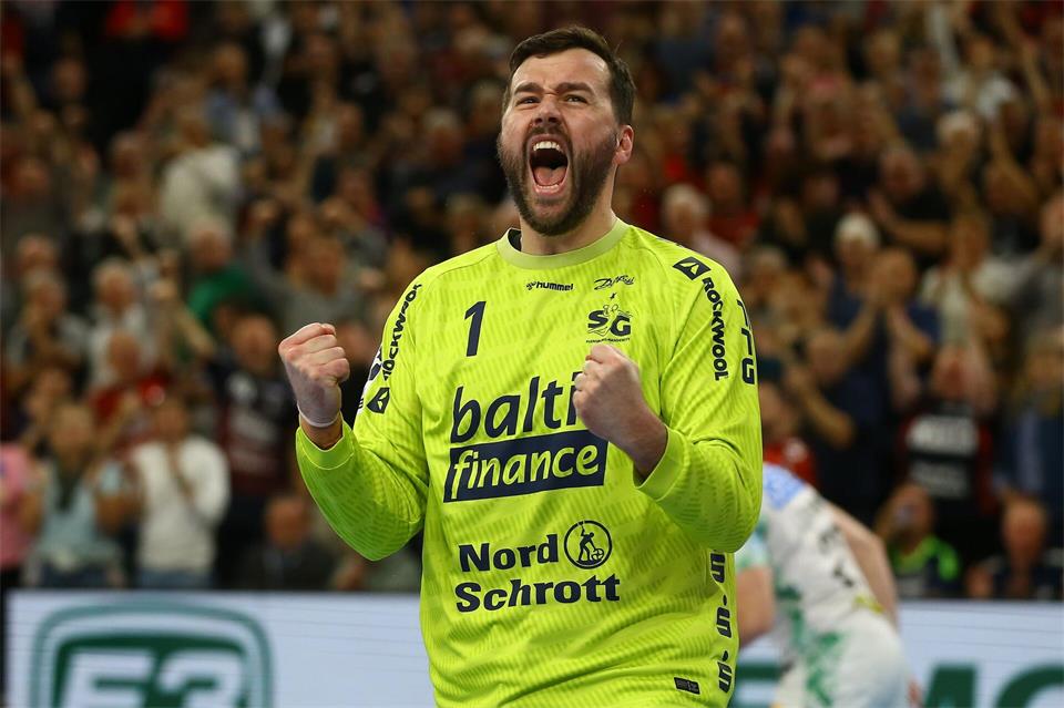 Benjamin Buric und die SG Flensburg-Handewitt treffen im DHB-Pokal auf den Schleswig-Holstein-Rivalen VfL Lübeck-Schwartau. (Archivbild)Michael Hundt/dpa