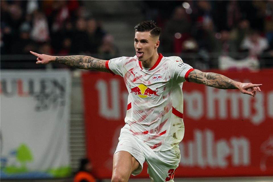Benjamin Sesko jubelt künftig für Manchester UnitedJan Woitas/dpa