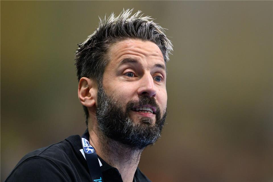 Bennet Wiegert feiert 10-jähriges Dienstjubiläum als Cheftrainer beim SC Magdeburg. (Archivbild)Hendrik Schmidt/dpa