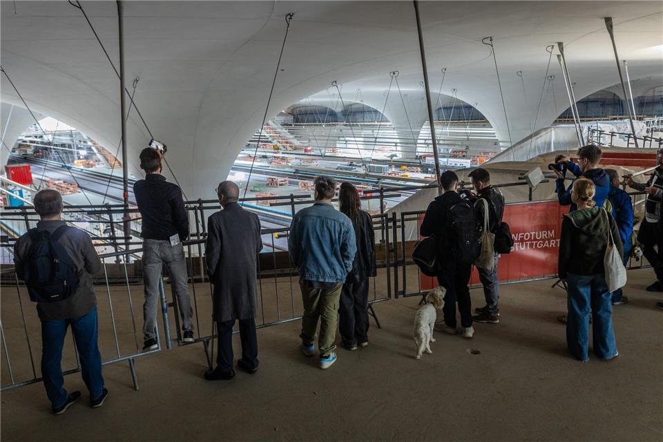 Bereits an den ersten beiden von drei Tagen kamen fast 60.000 Menschen Christoph Schmidt/dpa