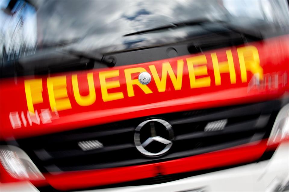 Bereits in der Nacht seien Feuerwehr und THW im Einsatz gewesen. (Symbolbild)Hauke-Christian Dittrich/dpa