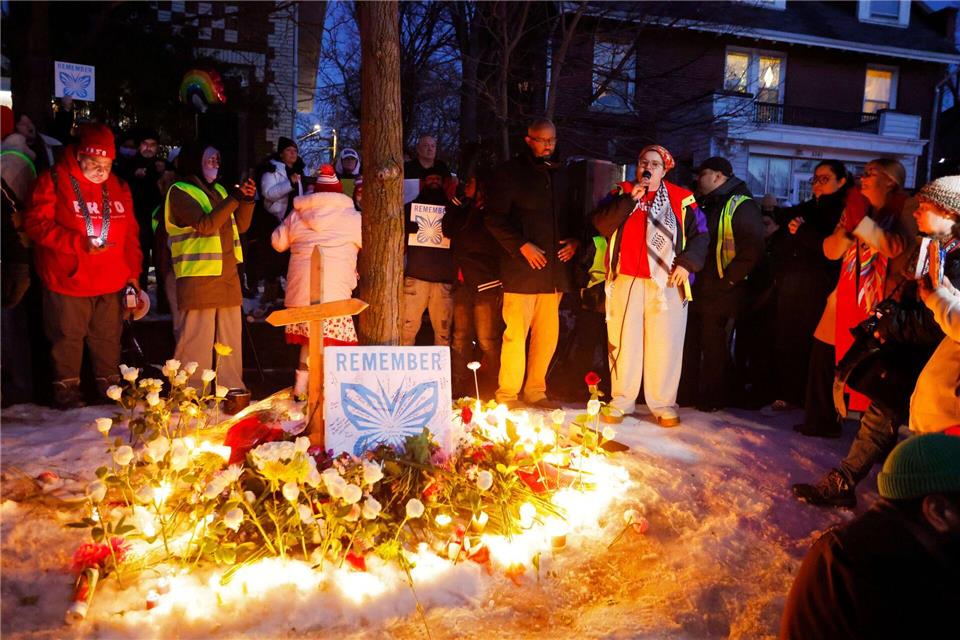 Bereits unmittelbar nach dem tödlichen Vorfall kam es zu Protesten.Bruce Kluckhohn/AP/dpa