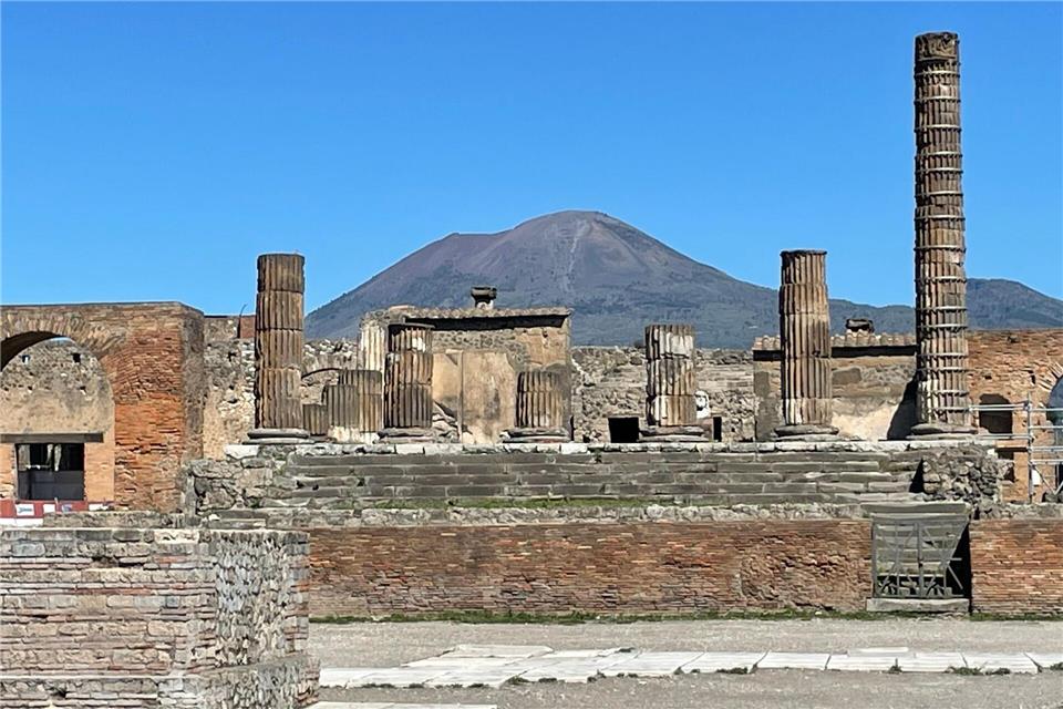 Bergauf ging es mit der Wasserqualität in den Bädern der antiken Stadt am Fuße des Vesuvs erst, nachdem die Römer ein Aquädukt gebaut hatten. (Archivfoto)dpa