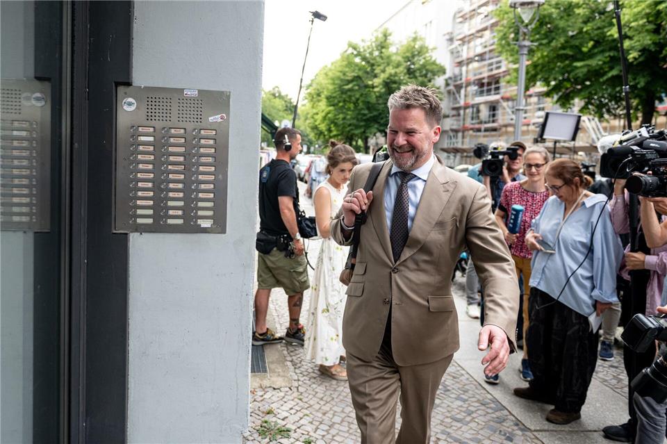 Berlins CDU-Fraktionschef Dirk Stettner sieht im Wechsel des Spitzenkandidaten einige Herausforderungen auf die Partei zukommen. Fabian Sommer/dpa