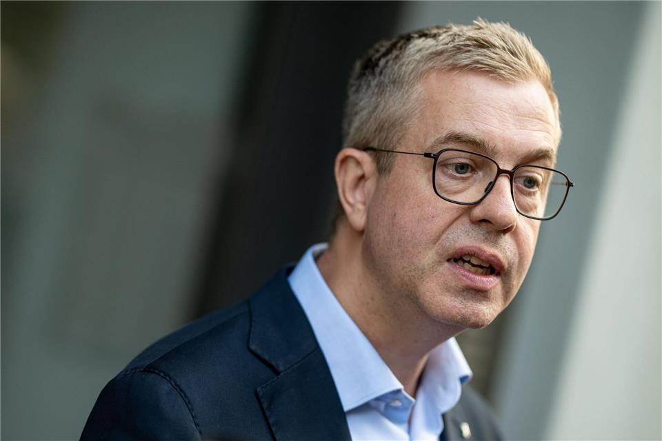 Berlins Finanzsenator Stefan Evers soll neue Aufgaben übernehmen. (Archivbild) Fabian Sommer/dpa