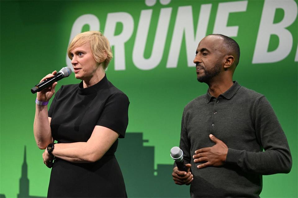 Berlins Grünen-Vorsitzende Nina Stahr äußert sich zur Abgeordnetenhauswahl.Annette Riedl/dpa