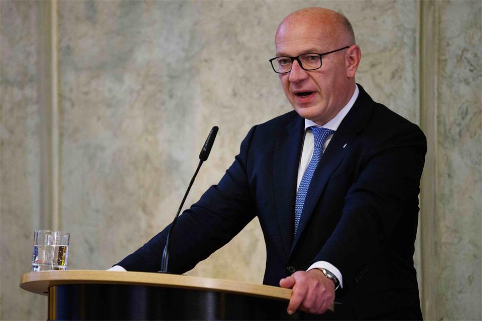 Berlins Regierender Bürgermeister Kai Wegner (CDU) fordert eine klare Haltung gegen Antisemitismus. Carsten Koall/dpa