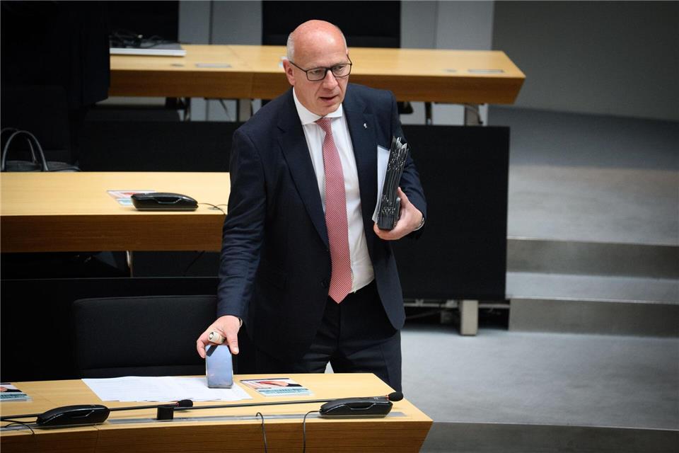 Berlins Regierender Bürgermeister Kai Wegner (CDU) hält die Pläne für richtig, die Vergesellschaftung von Wohnungsunternehmen zu verhindern. Bernd von Jutrczenka/dpa