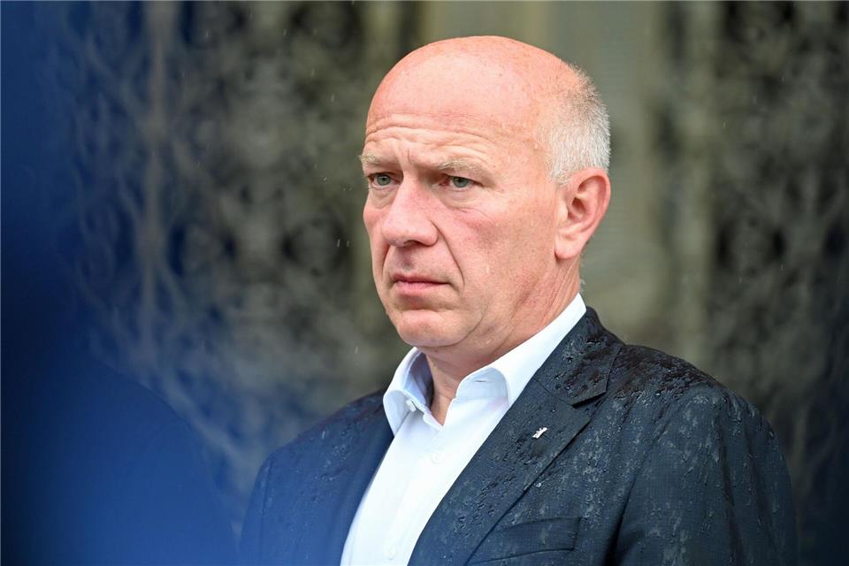 Berlins Regierender Bürgermeister Kai Wegner (CDU) ist erleichtert, dass nach dem Terroranschlag ein Verdächtiger gestellt wurde. Der Mann wurde von der Polizei erschossen, nachdem er Polizisten angriff. Elisa Schu/dpa