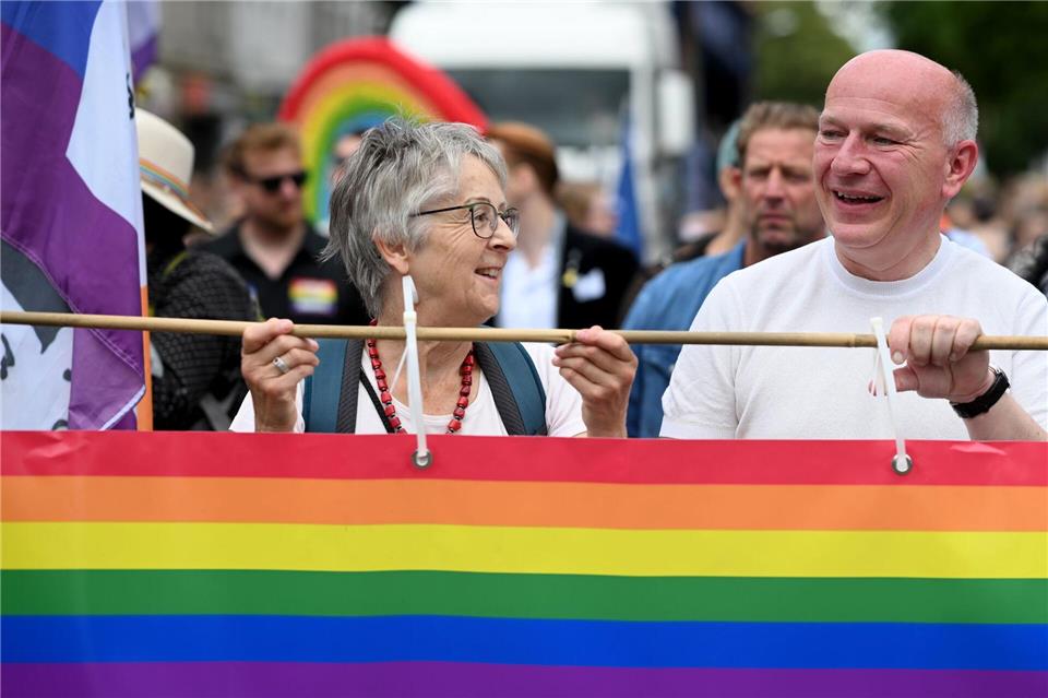 Berlins Regierender Bürgermeister Kai Wegner nahm schon öfter am CSD teil. (Archivbild)Bernd von Jutrczenka/dpa