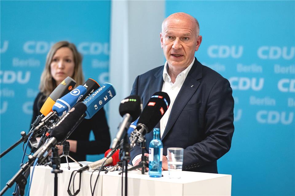 Berlins Regierender Bürgermeister Kai Wegner zieht sich als CDU-Spitzenkandidat zurück.Fabian Sommer/dpa