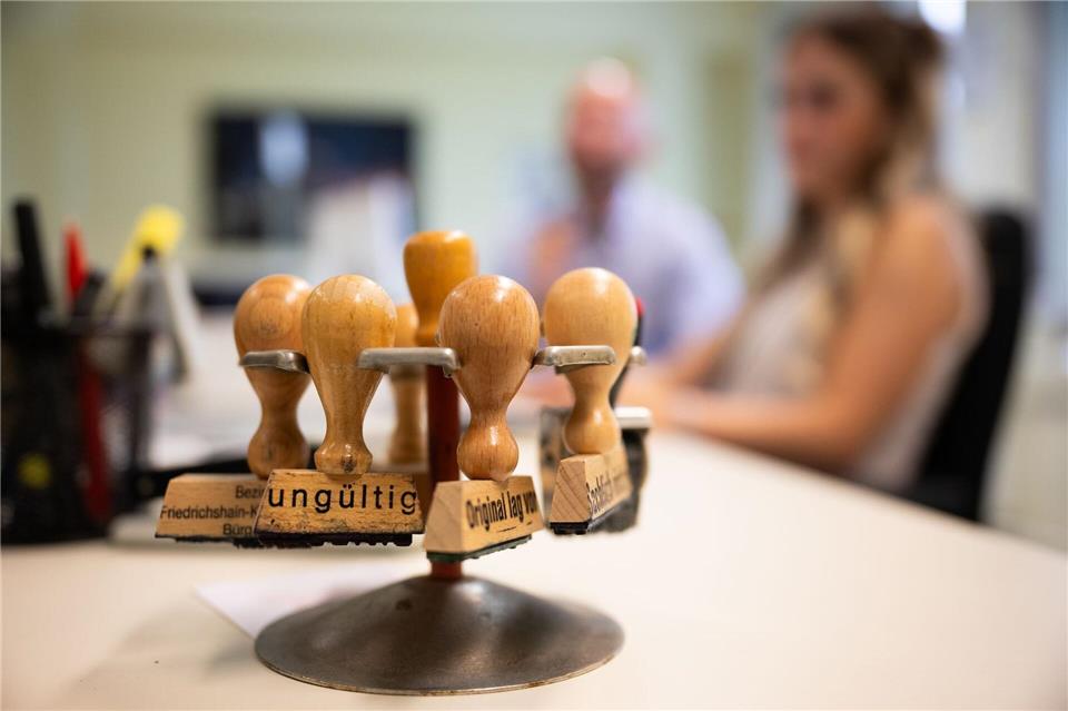 Berlins Verwaltung soll reformiert werden. (Symbolbild) Sebastian Gollnow/dpa