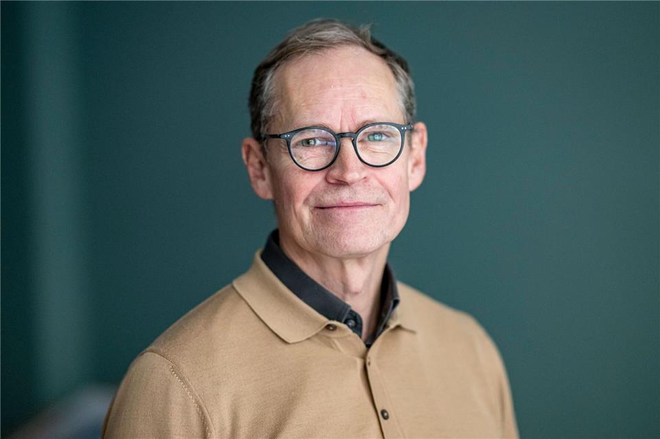 Berlins früherer Regierender Bürgermeister Michael Müller (SPD) hält Dreier-Koalitionen für schwierig. (Archivfoto)Fabian Sommer/dpa