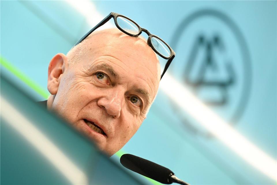 Bernd Neuendorf erwartet von der DFB-Auswahl die direkte Qualifikation für die Fußball-WM 2026.Arne Dedert/dpa