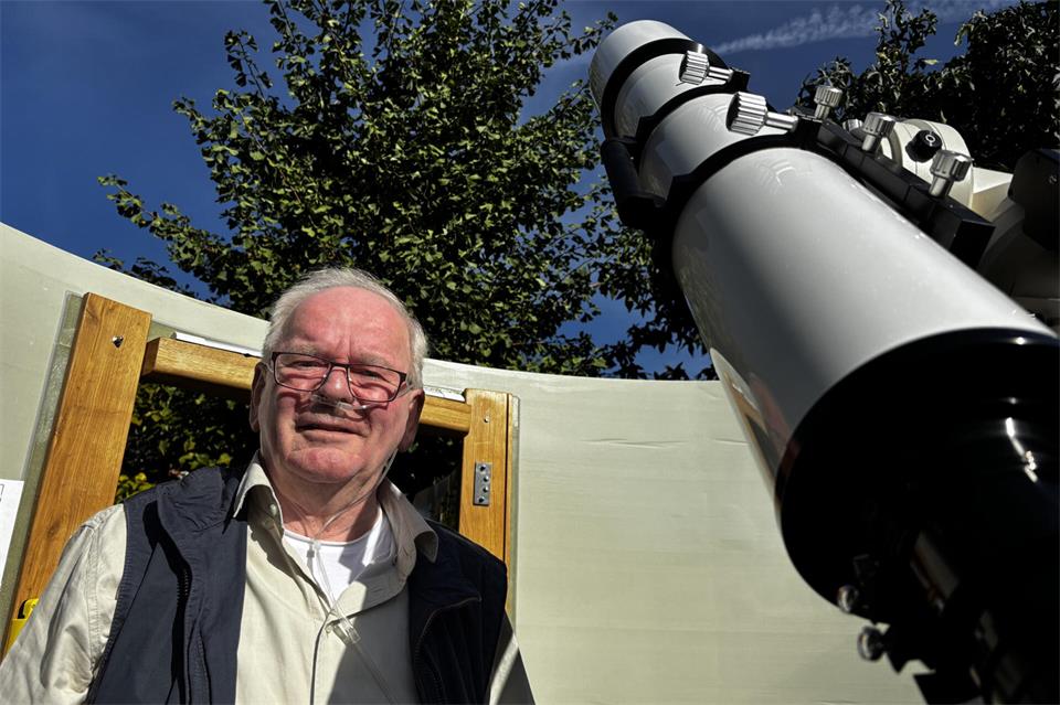 Bernd Späker hat sich mit seiner eigenen Sternwarte einen Lebenstraum erfüllt.