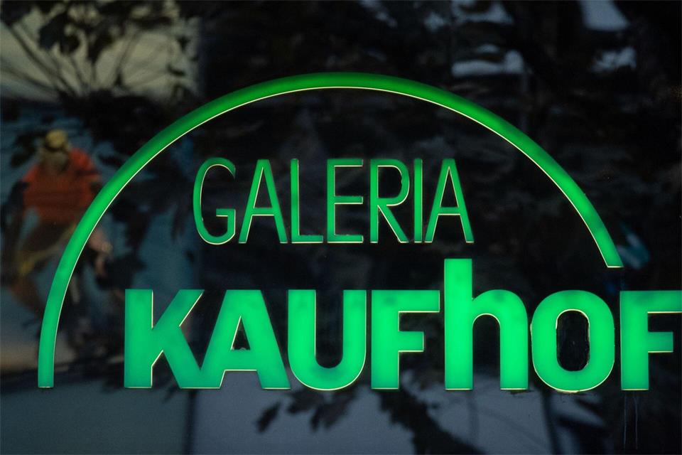 Beschäftigte bei Galeria bangen um ihre Arbeitsplätze. (Archivbild)Marijan Murat/dpa