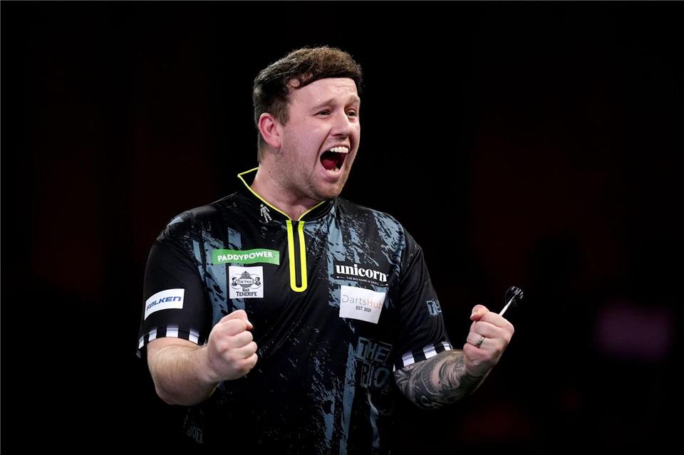 Ein Teenie und drei Weltmeister: Darts-WM in der Endphase Besiegte Martin Schindler in Runde zwei: Callan Rydz.John Walton/PA Wire/dpa