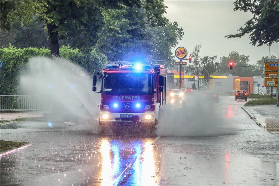 Besonders Bocholt ist von dem Unwetter getroffen worden. Neben einigen Baumschäden gab es auch viele vollgelaufene Keller.