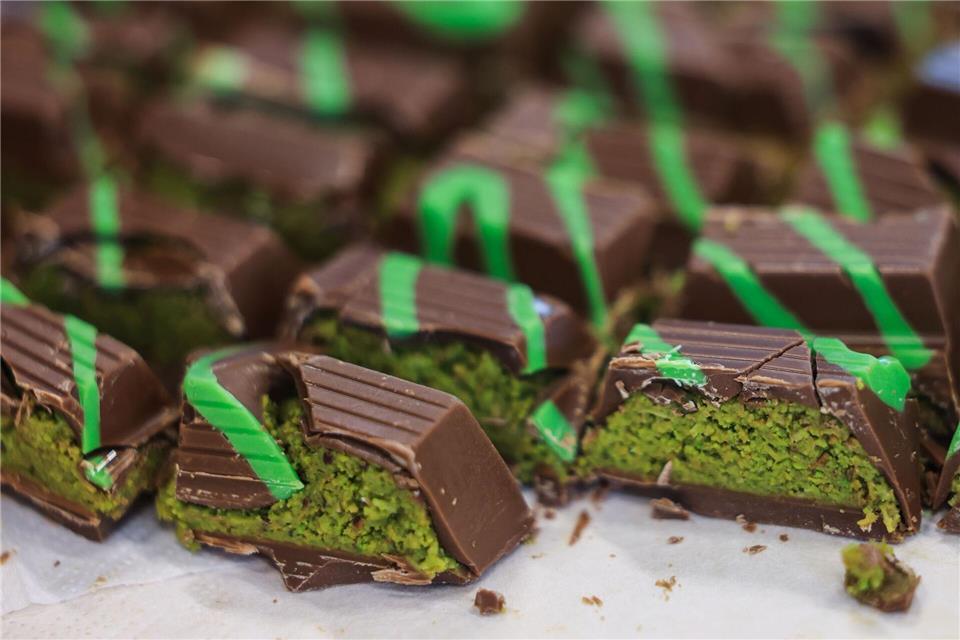 Besonders beliebt: Dubai-Schokolade. (Symbolbild)Oliver Berg/dpa