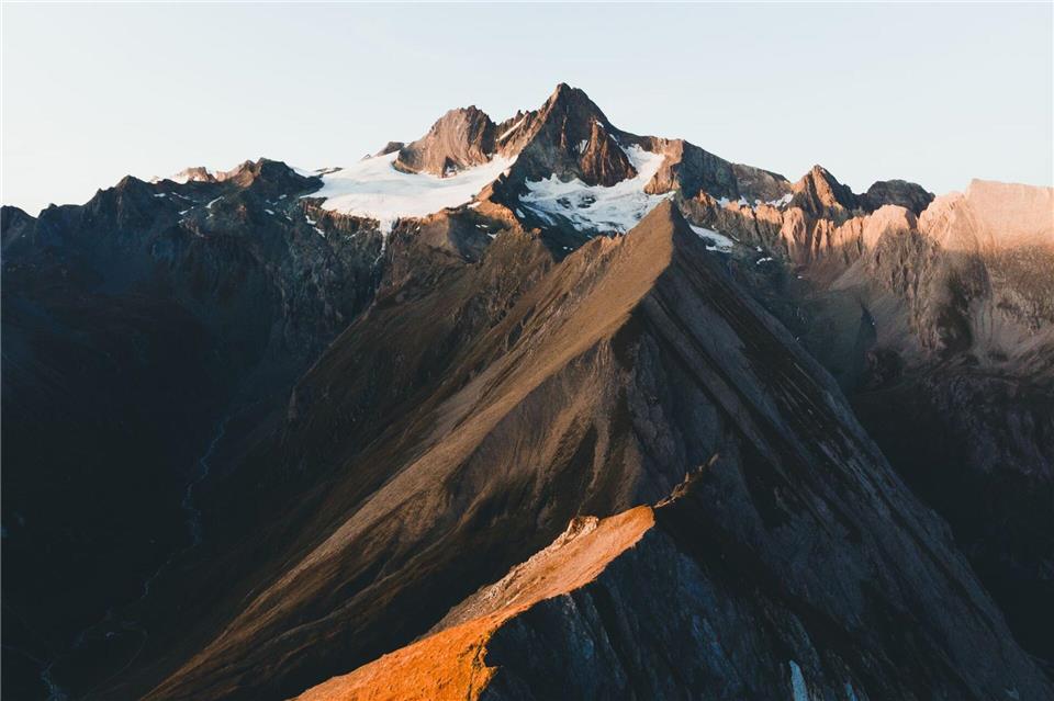 Besonders fotogen bei tiefstehender Sonne: der Großglockner, Österreichs höchster Berg.Bachmann Elias/Tirol Werbung/dpa-tmn