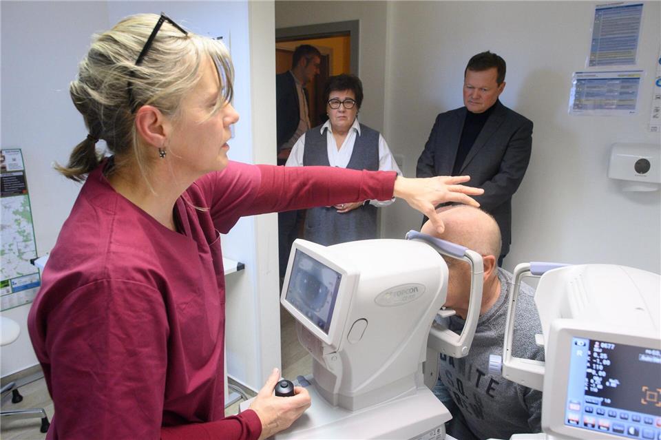 Besonders im ländlichen Raum gehen die Fachärzte aus. Immer mehr Praxen schließen, ohne dass es einen Nachfolger gibt.Klaus-Dietmar Gabbert/dpa