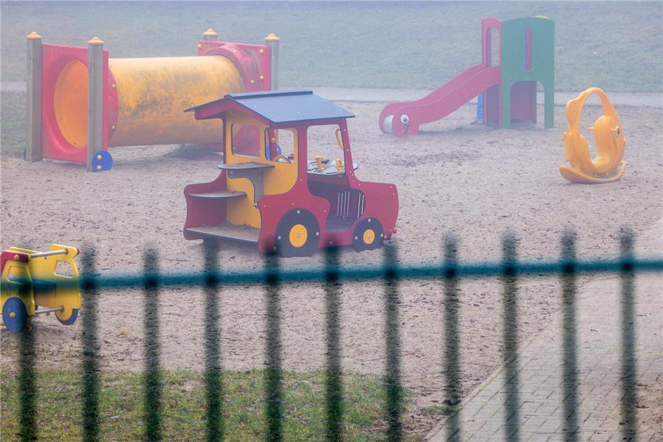 Weniger Kita-Kinder, aber mehr Personal  Besonders in östlichen Bundesländern fehlen den Kitas Kinder. (Symbolbild)Jens Büttner/dpa
