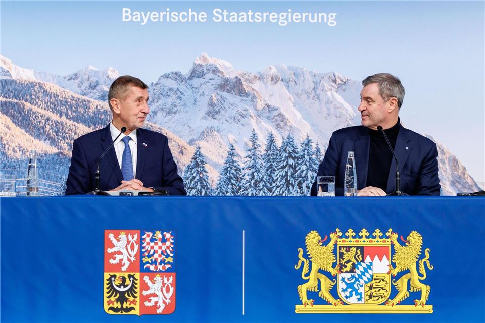Besuch aus Prag: Ministerpräsident Söder und sein Gast Andrej Babis.Matthias Balk/dpa