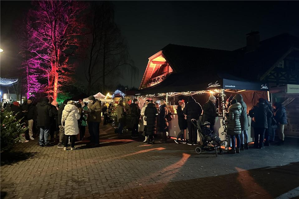Besucherandrang am Abend nach verhaltenem Start.