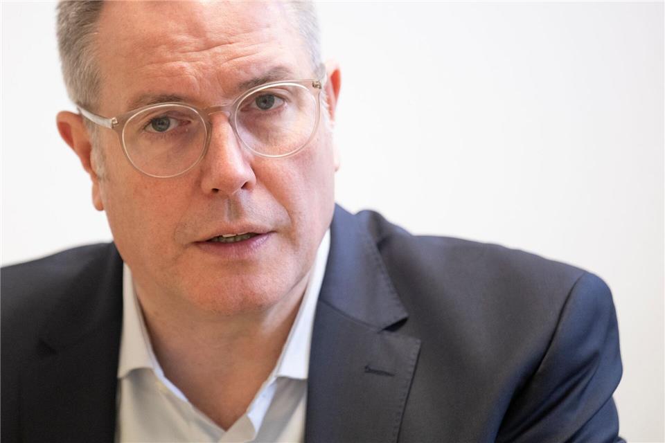 Betriebsrenten sind für den stellvertretenden SPD-Bundesvorsitzenden Schweitzer ein zentraler Punkt der Altersvorsorge. Boris Roessler/dpa