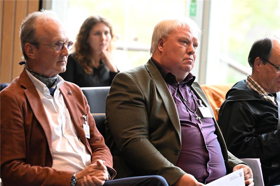 Betroffene leiden bis heute unter den Qualen, denen sie als Kinder in Heimen und Einrichtungen ausgesetzt waren.Roberto Pfeil/dpa