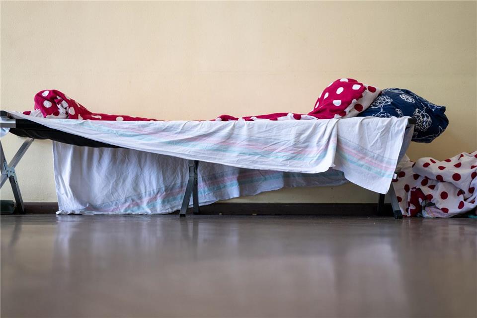 Bett einer Kältehilfe-Notübernachtung in Berlin. (Archivbild)dpa