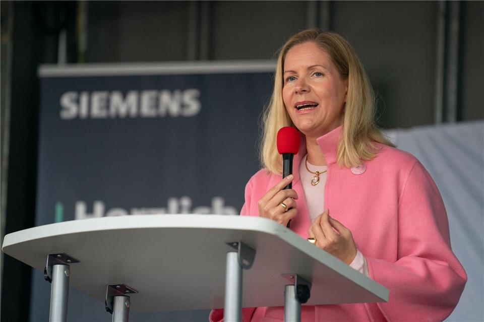 Bienert verantwortet derzeit das Serviceportfolio von Siemens Financial Services, Siemens Real Estate und Global Business Services. (Archivbild)Nicolas Armer/dpa