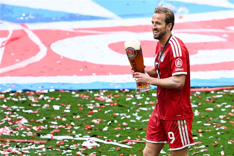 Bier nur bei Meisterschaft: Stürmer Harry Kane. (Archivbild)Sven Hoppe/dpa