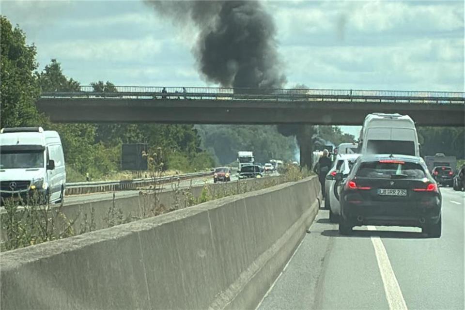 Nach Lkw-Brand: A 31 erst Freitagmittag wieder frei 